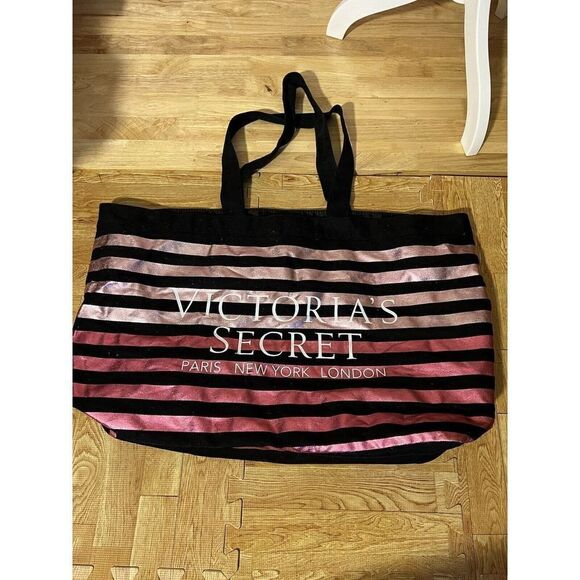 VICTORIA'S SECRET WOMEN'S BLACK / PINK SHINY STRIPES WEEKENDER TRAVEL BAG - Picture 1 of 11